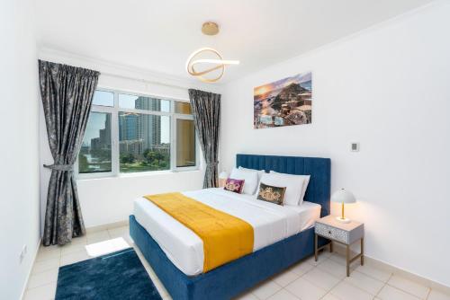 Lux BnB I Una Tower I Lakes View, Дубай (фото 3)