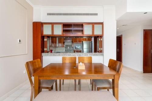 Lux BnB I Una Tower I Lakes View, Дубай (фото 10)