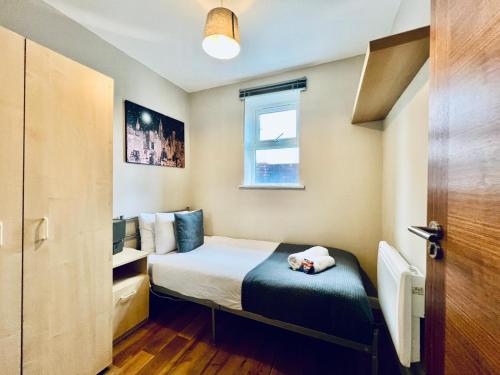Lovely 4 bed (sleeps 8) apartment close to city, Manchester (fotografie 8)