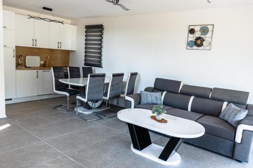 ARIA DELUXE Mobile Homes with Terme Čatež Tickets (ARIA DELUXE Mobile Homes with Terme Catez Tickets) in 卡特茲奧布薩維