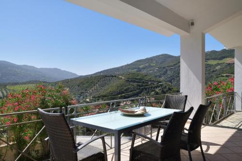 Surrounding environment, Villa Raks in Kandanos
