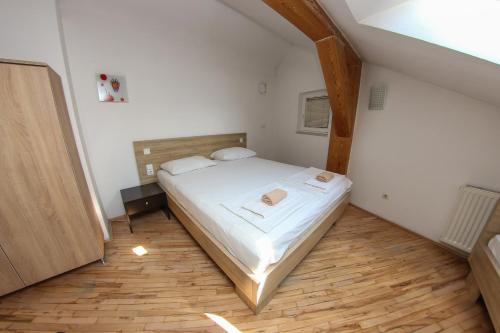 Hotel Hayat - image 12