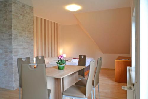 Ferienwohnung Wiesenblick - image 4