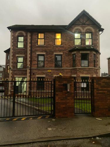 Lovely 4 bed (sleeps 8) apartment close to city, Manchester (fotografie 7)