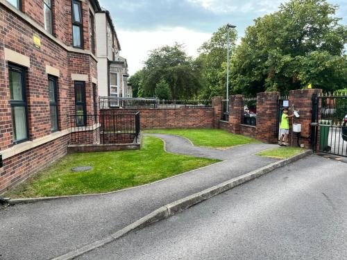 Lovely 4 bed (sleeps 8) apartment close to city, Manchester (fotografie 6)