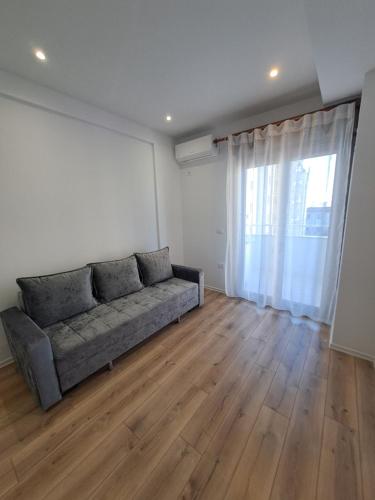 Erdis Home Nr 1, Tirana (photo 7)