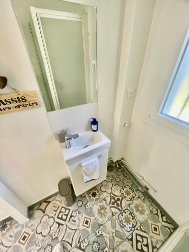 STUDIO LA PINTA CASSIS