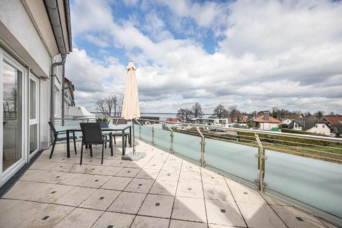 Superior One-Bedroom Apartment with Balcony