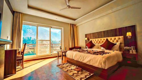 Simsa Heights Manali