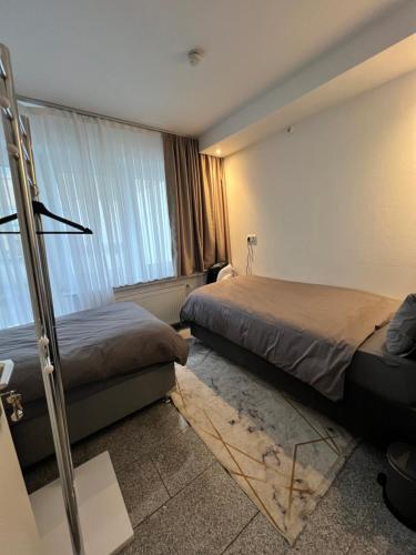 Budget Rooms just for sleeping - Digital access Room Type - Twin Room without shower and with shared WC