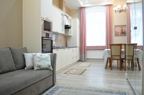 Ekskluzywny apartament w pałacu z parkiem Palac Chociule