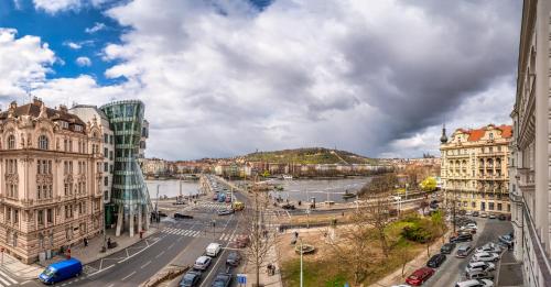 Two-Bedroom Apartment with View image 1