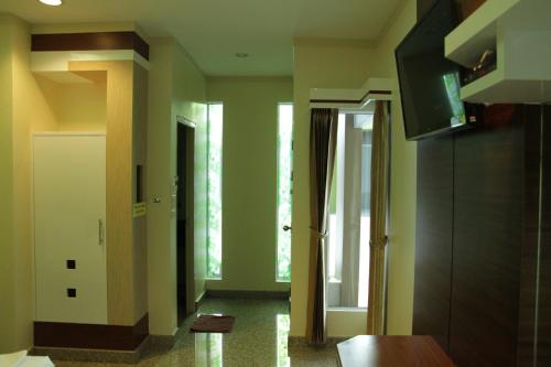Well-appointed bathrooms