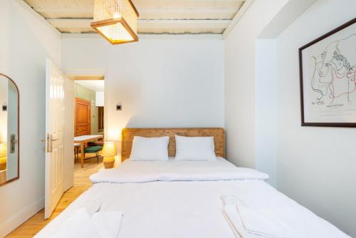 Maison Chic : Newly Renovated 3Br in City Center - image 11