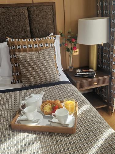Redcliffe Hotel photo 2
