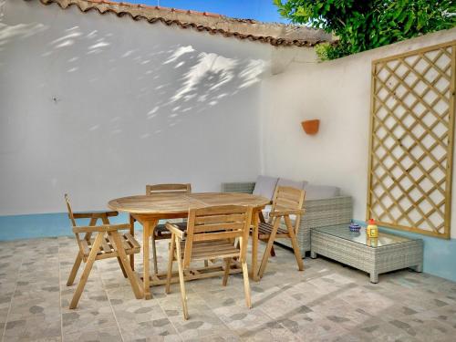GuestReady - Nice typical house with private patio, Reguengos de Monsaraz