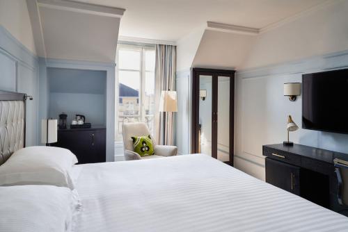 room detail thumbnail 0