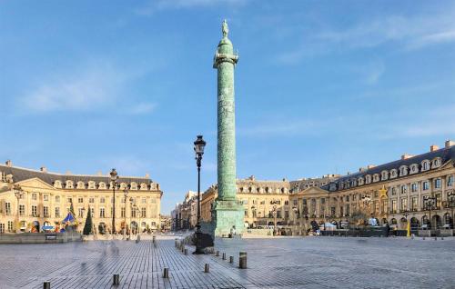 Awesome Apartment In Paris With Wifi - main image