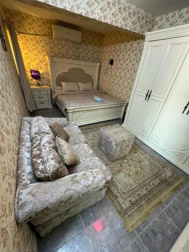 العين الهيلي مصباح ب 8, Al-Ajn
