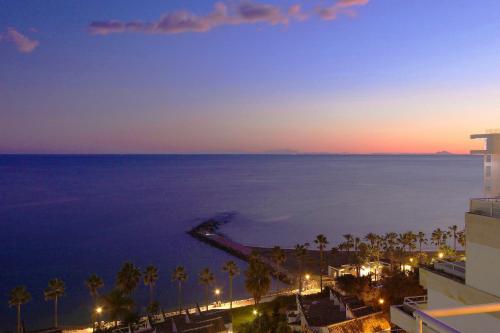 1149 Unique beachfront Penthouse Marbella Center 400m2 - image 11