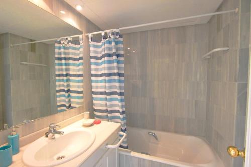 1149 Unique beachfront Penthouse Marbella Center 400m2 - image 7