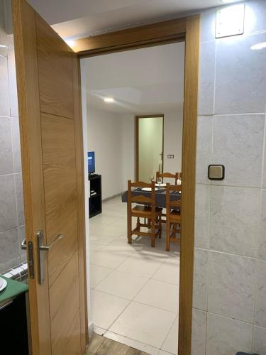 Apartamento completo para 5 personas a 5 minutos del aeropuerto e IFEMA - image 4
