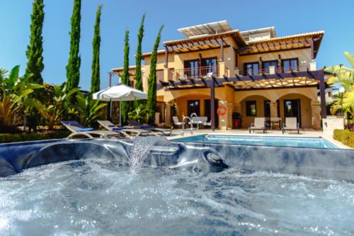 Luxury Villa AJ 04 with private heated pool