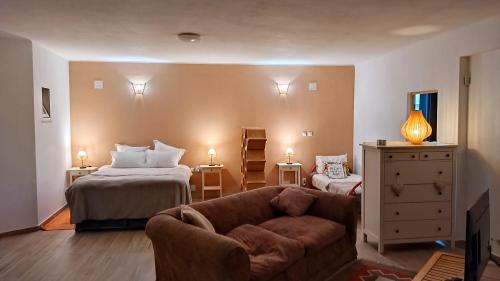 Studio Rocha Carvoeiro- Open Space in Poco Partido