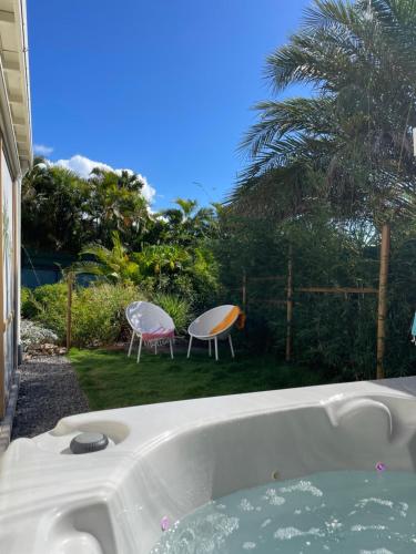 Hot tub, Iguane House Villas & Micro Spa in Mare Gaillard