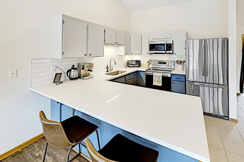 Lookout Village 24 in Fraser, USA