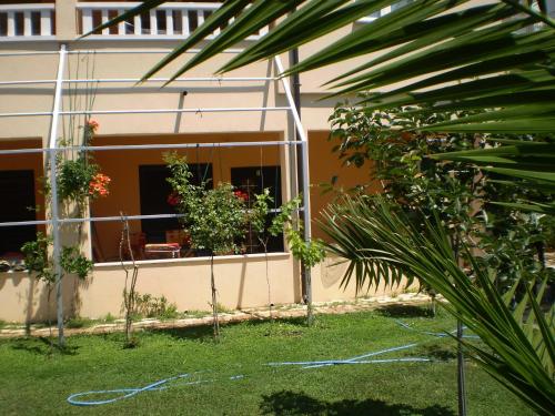 Buitenkant, Apartments Tare, Electric Car Refill in Srima