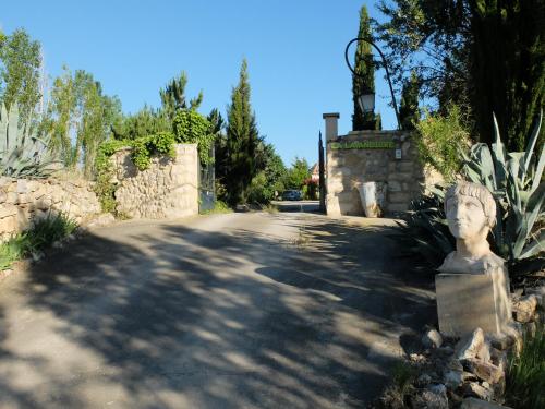 LA FONTAINE