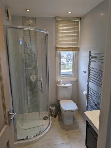 Chelsea Sloane Square by Viridian Apartments - image 6