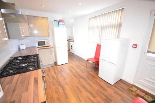 Manchester Stay - Accommodation - Farnworth