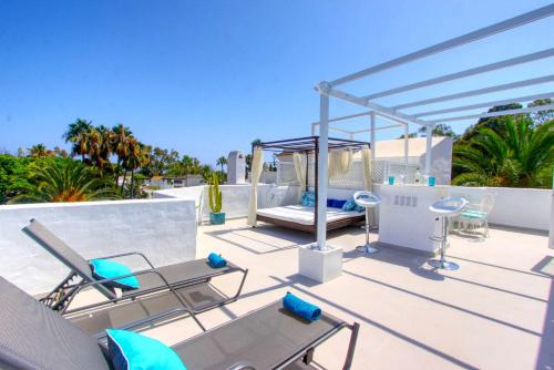 1094 modern duplex penthouse on the beach - image 10