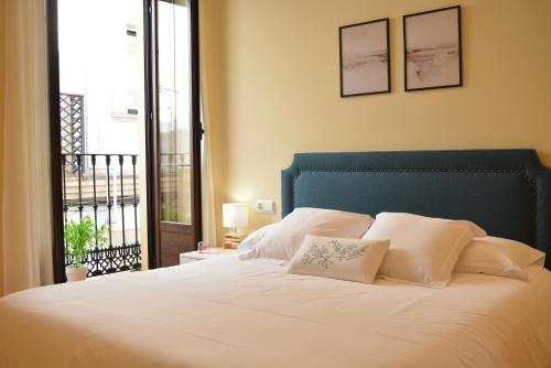 APARTAMENTO PUERTA DE CÓRDOBA - En Pleno Centro Histórico