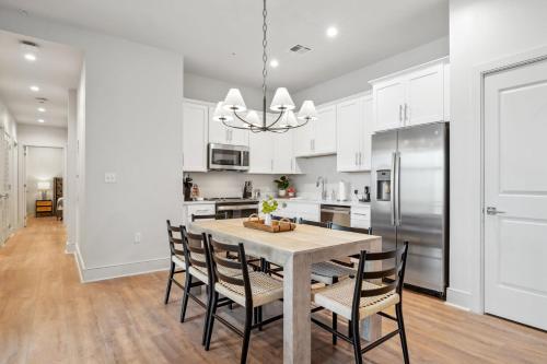 Penthouse Apartment image 4