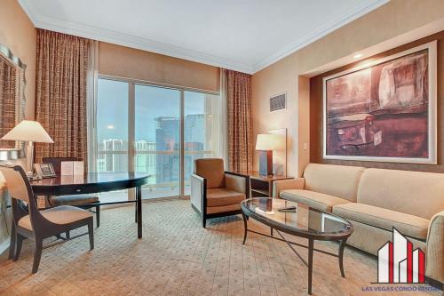 MGM Signature-38-617 Top floor F1 View Balcony, Las Vegas (photo 3)
