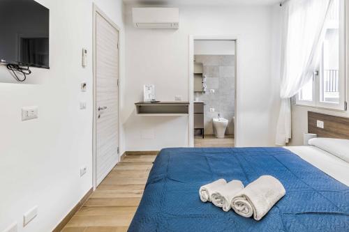 La Perla Rooms 2