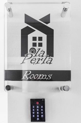 La Perla Rooms 4