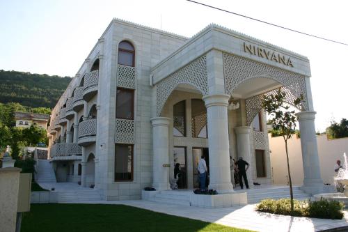 . Familly Art Hotel Nirvana