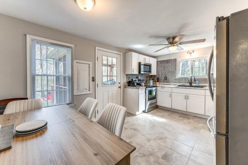 Toano Home with Screened Porch Steps to Lake! in Croaker, USA