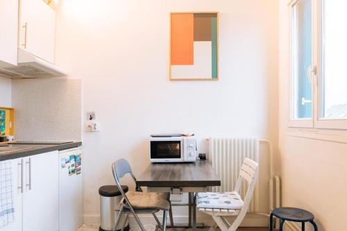 Stylish & Central Studio Apartment Ménilmontant!, Paris (photo 4)