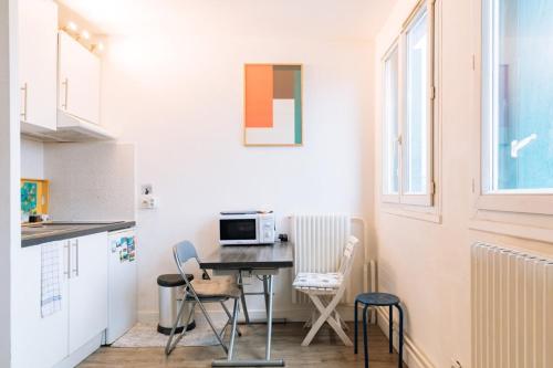 Stylish & Central Studio Apartment Ménilmontant!, Paris (photo 6)