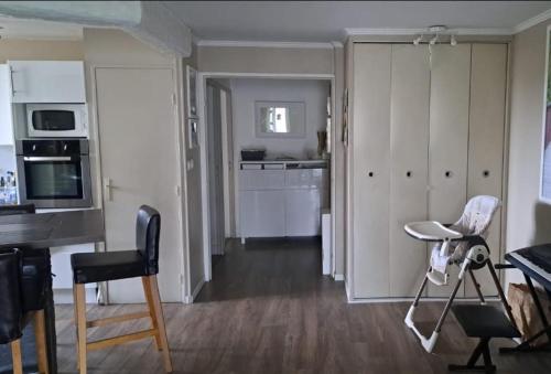 Appartement 3 pièces à Fresnes (Appartement 3 pieces a Fresnes) in Фресне