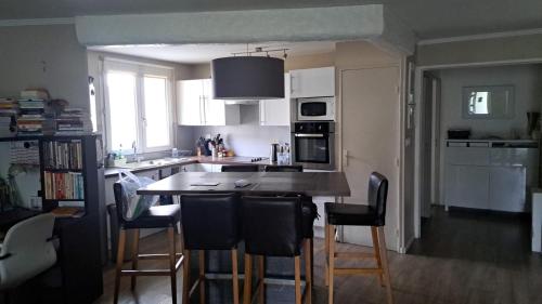 Appartement 3 pièces à Fresnes (Appartement 3 pieces a Fresnes) in Фресне