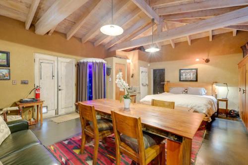 Centrally Located Santa Fe Studio Near Town! in Santa Fe, USA