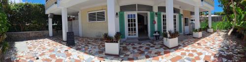 Jardín, Rainbow Inn in Grenville