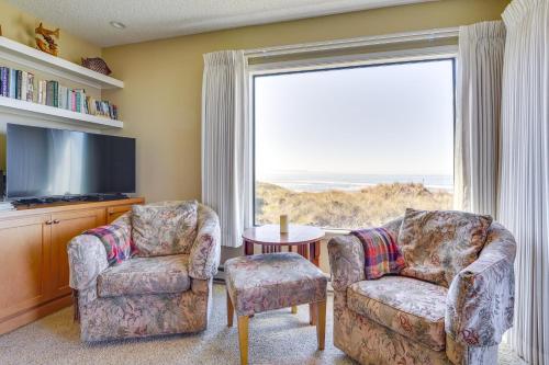 Watsonville Condo with Ocean Views and Beach Access