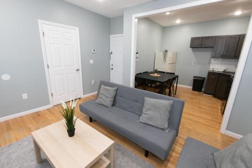 Cozy & Classy 3-Bed to mins NYC in Jersey City, USA